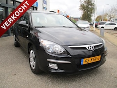 Hyundai i30 Wagon - 1.6 CROSSDynamic