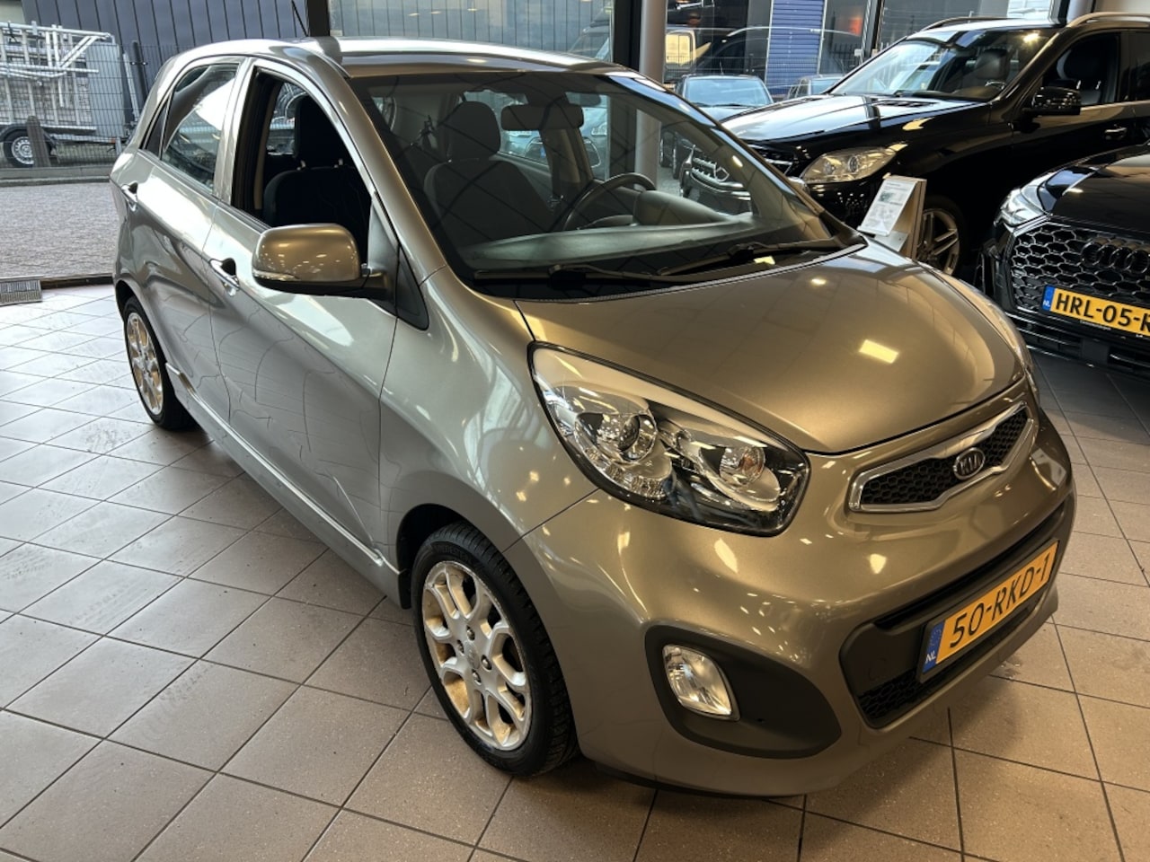 Kia Picanto - 1.0 CVVT Comfort P. Climate NW APK BJ 2011 !!! - AutoWereld.nl