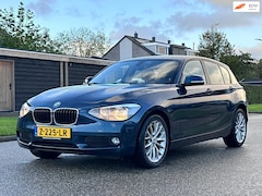 BMW 1-serie - 116i 5DR*Navigatie*Cruise*Airco*LM velgen*Parkeersensoren