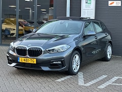 BMW 1-serie - 118i High Executive/PANO-DAK/APP-CONNECT/NAVI/NETTE STAAT