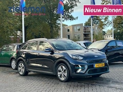 Kia Niro - E-Niro DynamicLine 64 kWh - Carplay, Navi, Camera, Stuur/Stoelverw