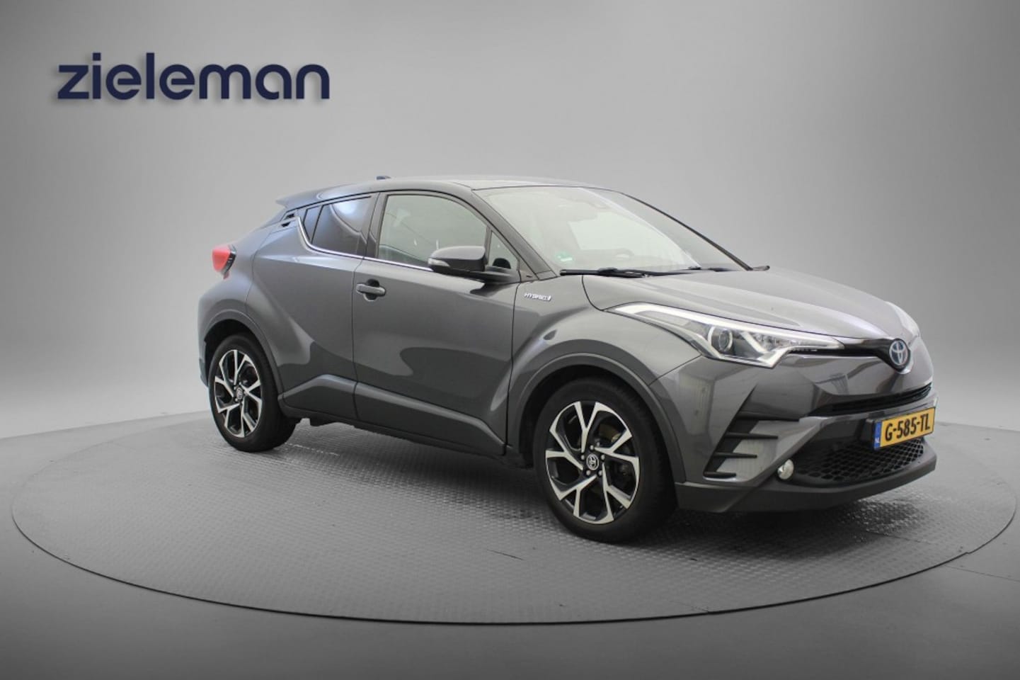 Toyota C-HR - 1.8 Hybrid Dynamic Sport Automaat - Navi, Camera, Cruise, Clima, JBL, Half Leer, Stoelverw - AutoWereld.nl