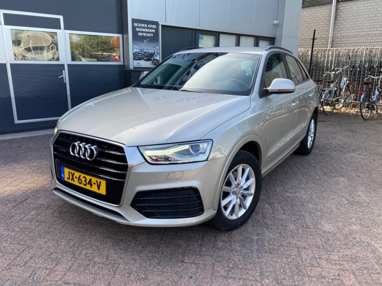 Audi Q3 - 2.0 TFSI quattro Adrenalin 2.0 TFSI quattro  ADRENALIN - AutoWereld.nl