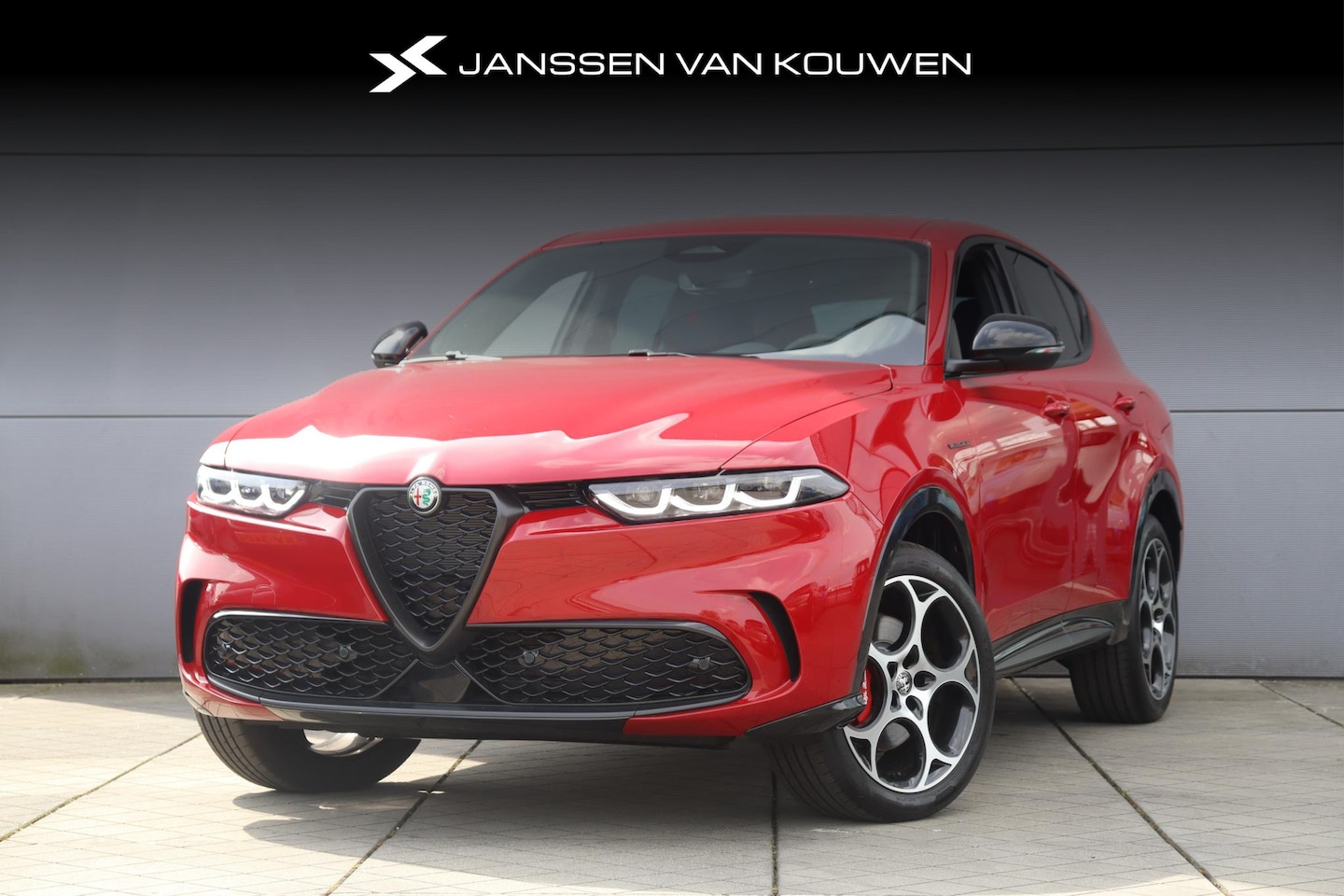 Alfa Romeo Tonale - 1.3T 280pk PHEV Veloce / Alcantara / Flippers / Rosso Alfa - AutoWereld.nl