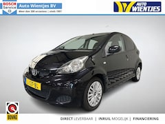 Toyota Aygo - 1.0-12v | Dynamic Navigator 5-Drs | Airco