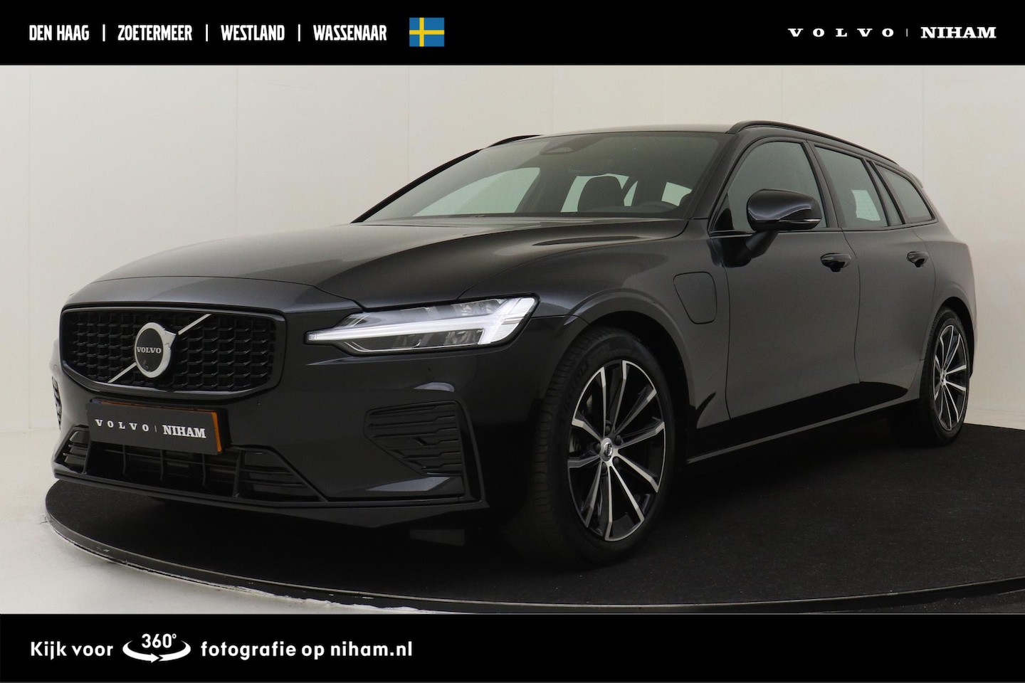 Volvo V60 - T6 PLUG-IN HYBRID AWD PLUS DARK -HARMAN/KARDON|360°CAM|BLIS|TREKHAAK|POWER-SEATS - AutoWereld.nl