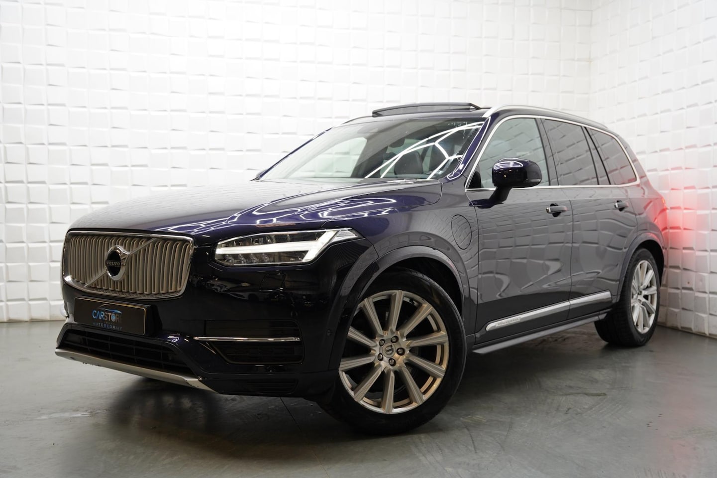 Volvo XC90 - 2.0 T8 Twin Engine AWD Inscription PANO LEER TREKH - AutoWereld.nl