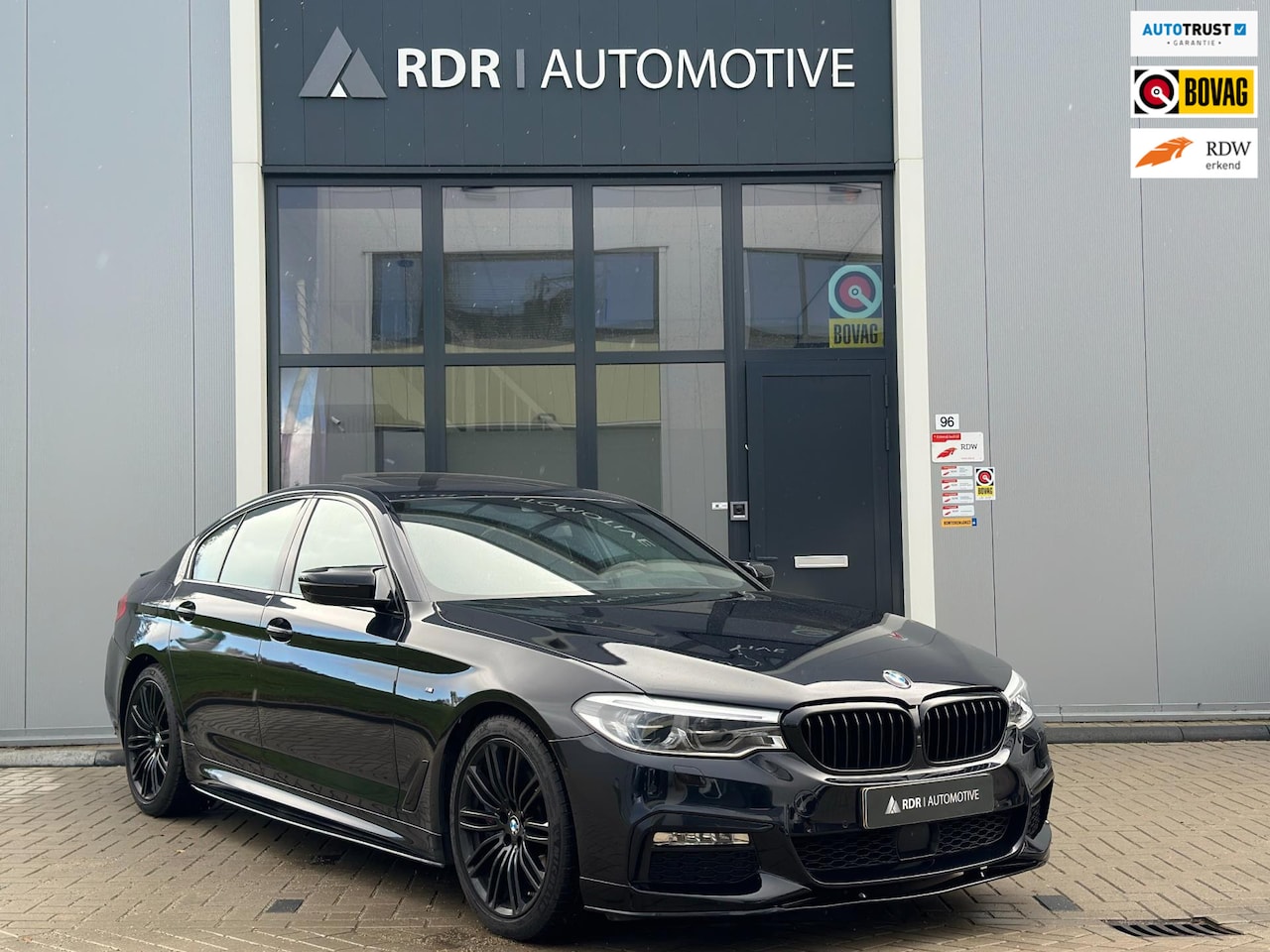 BMW 5-serie - 540i M Performance / Vol opties / M/// - AutoWereld.nl