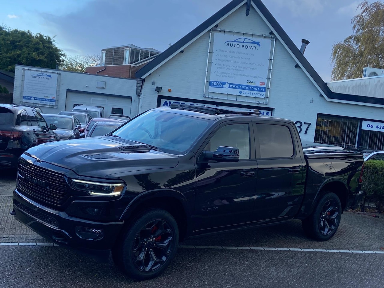 Dodge Ram 1500 - 5.7 V8 LIMITED-NIGHT/PANO/VIRTUAL/LUCHT/HEADUP - AutoWereld.nl