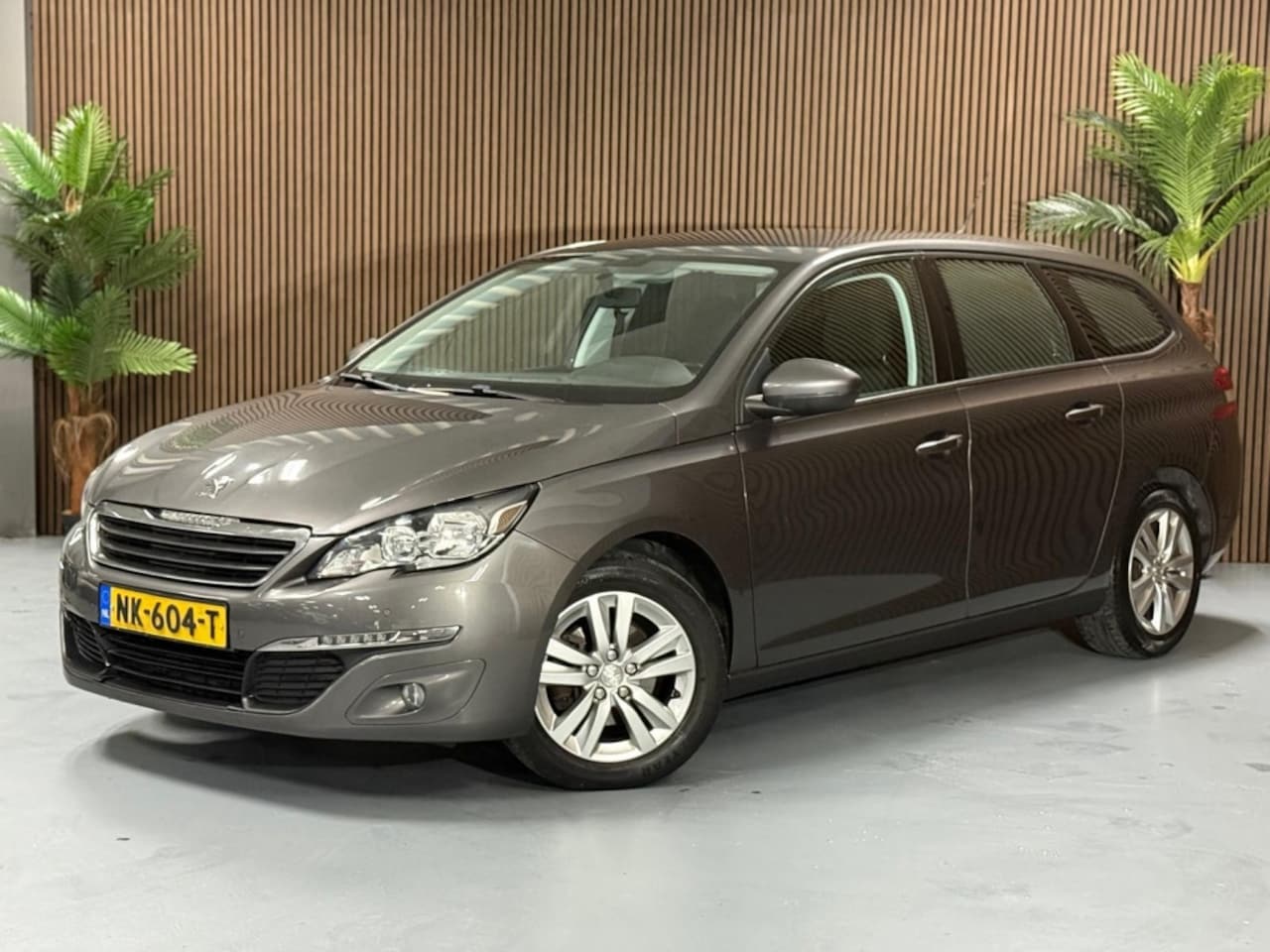 Peugeot 308 SW - 1.2 PureTech Style 1.2 PureTech Style - AutoWereld.nl