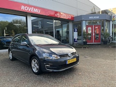 Volkswagen Golf - 1.4 TSI Connected Series Trekhaak, Camera, Cruise, Navi