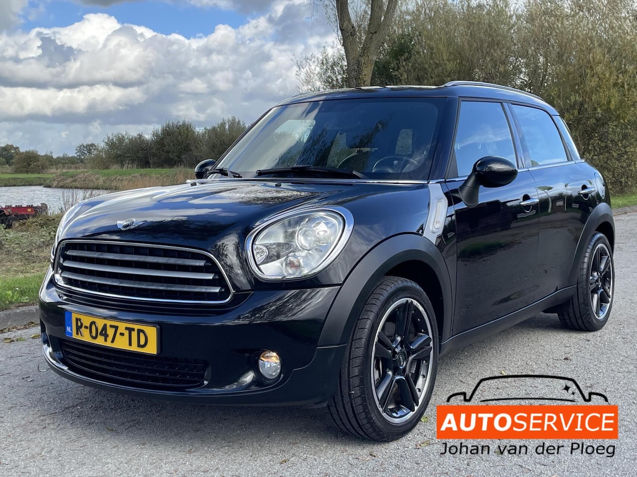 MINI Countryman - 1.6 Cooper Chili Zwart AIRCO/CRUISE/PANO - AutoWereld.nl