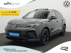 Volkswagen Tiguan - 1.5 eHybrid 204 pk DSG R-Line Edition | Panoramadak | Trekhaak | Adaptieve onderstelregeli