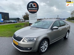 Skoda Octavia - 2014 * 1.4 TSI Greentech Elegance Businessline * AUTOMAAT * CLIMA * NAVI * PDC* NIEUWSTAAT