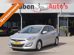 Hyundai i30 - 1.6 GDI i-Drive Navigatie, Cruise control, Camera, Lichtmetalen wielen, Parkeersensoren