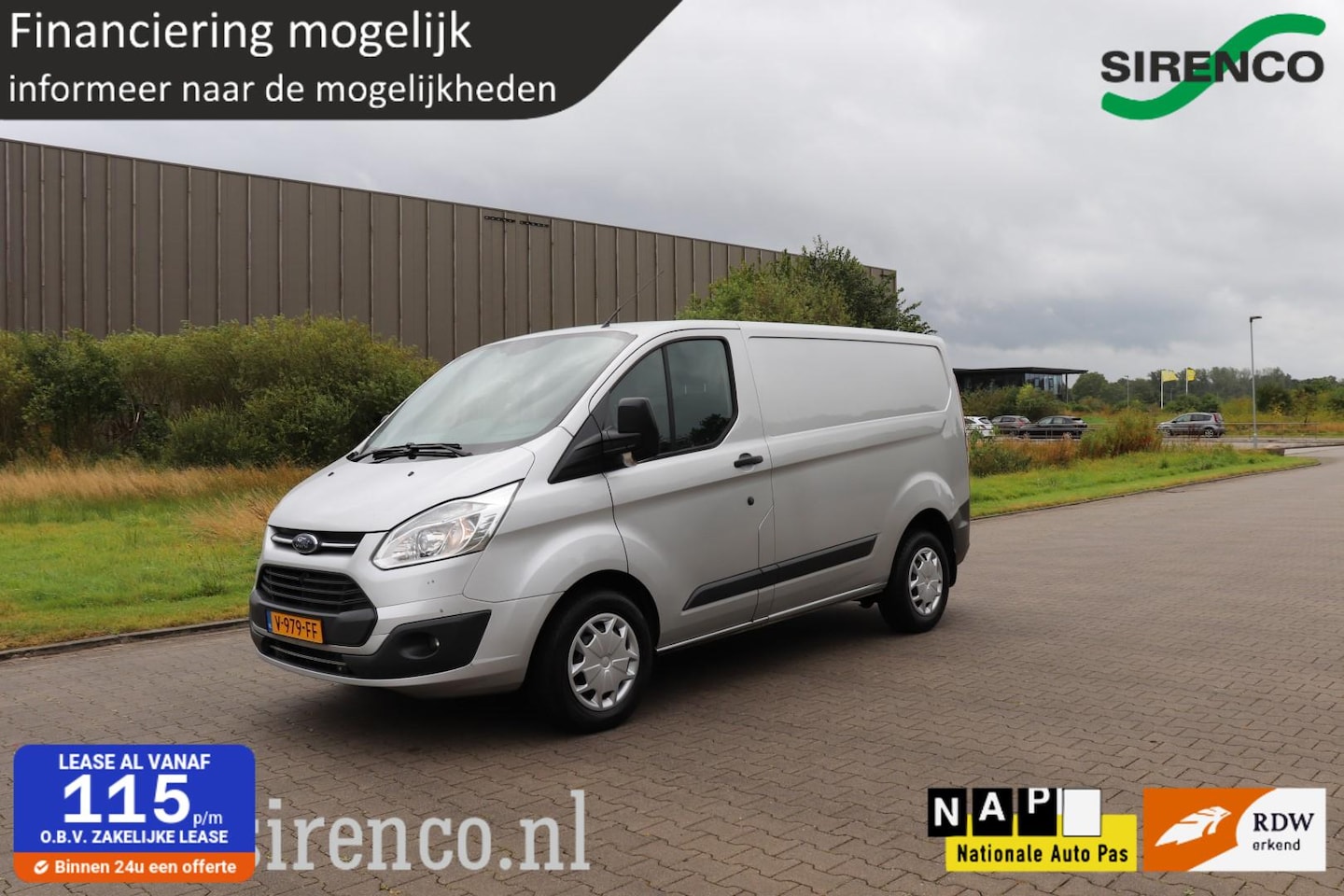 Ford Transit Custom - 340 2.0 TDCI L1H1 Ambiente navigatie bluetooth dab+ airco trekhaak nette bus - AutoWereld.nl