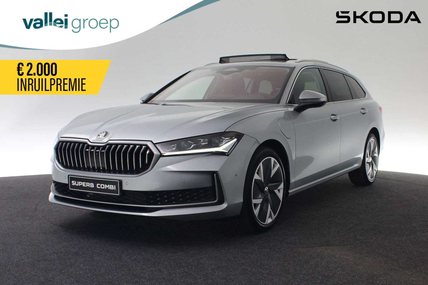 Skoda Superb Combi - Business Edition 1.5 TSI PHEV 204PK | Pano | 360 Camera | Keyless | Stoelventilatie | Park - AutoWereld.nl