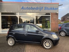 Toyota Yaris - 1.3 vvt-i Lini Sol Airco 5 deurs Spoiler/Lichtmetaal