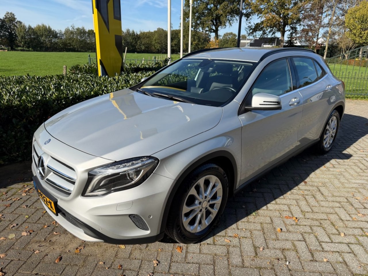 Mercedes-Benz GLA-Klasse - 200 Prestige Aut7 Xenon / Winterpakket / Trekhaak - AutoWereld.nl