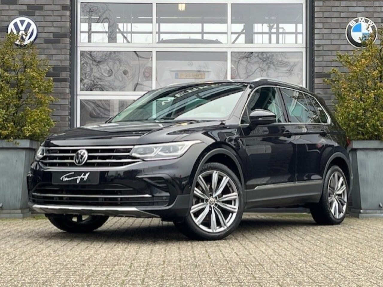 Volkswagen Tiguan - 1.4TSi 245PK EHYBRID - VIRTU - MATRIX IQ - 20 INCH - AutoWereld.nl
