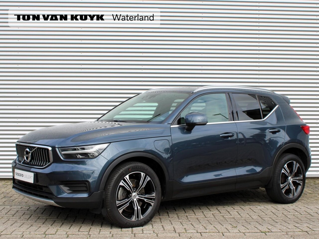 Volvo XC40 - 1.5 T4 Recharge Inscription Expression Automaat / Panoramadak / Leder interieur / Privacy - AutoWereld.nl
