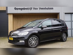 Volkswagen Touran - 1.4 TSI 150pk Comfortline Business DSG 7-Zits LED Elek.Trekhaak Clima Navi App-Connect Ada