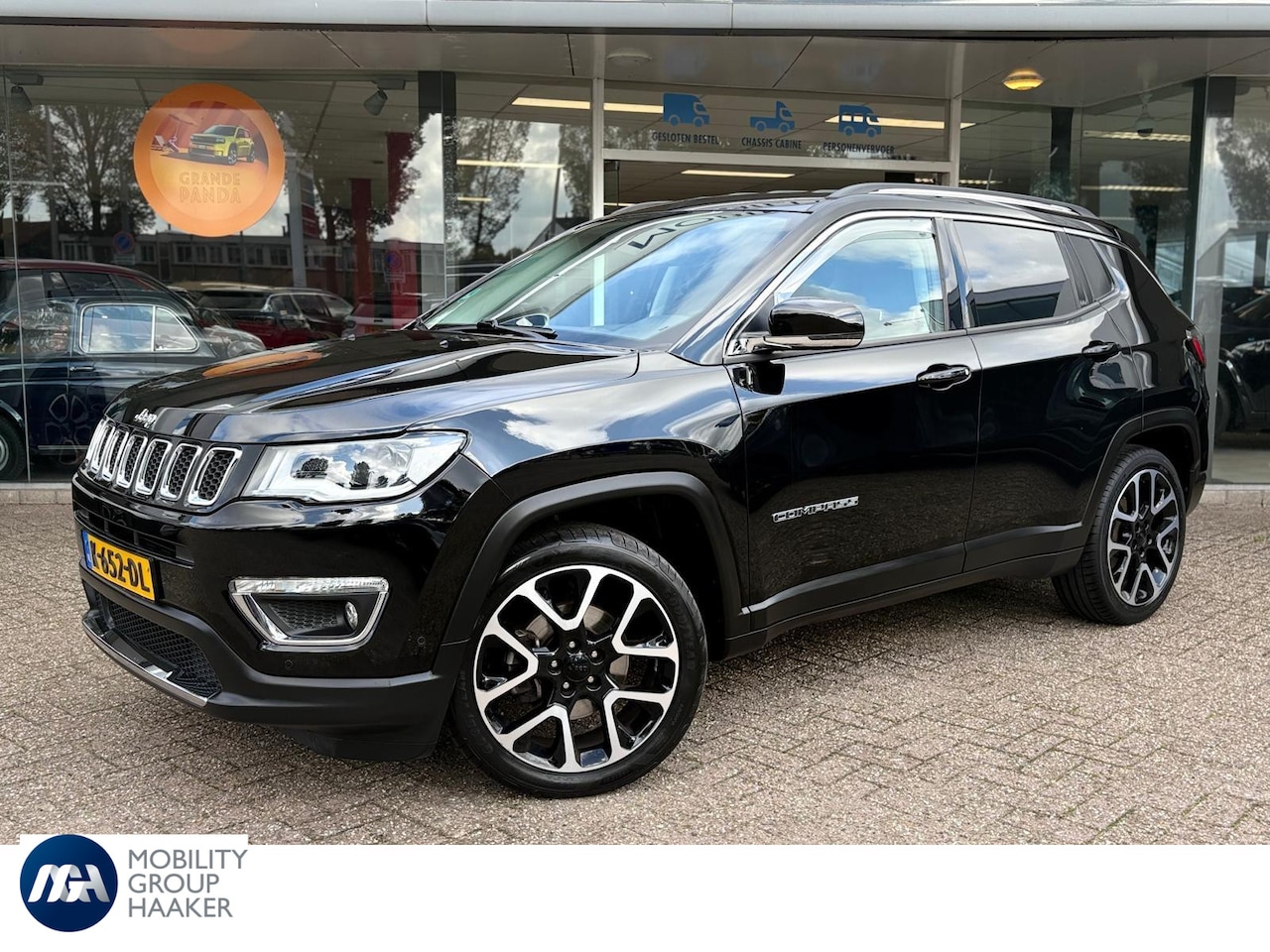 Jeep Compass - 1.3 MultiAir 150pk Automaat DDCT Limited | 18" | Trekhaak | Leer | Winter pakket | - AutoWereld.nl