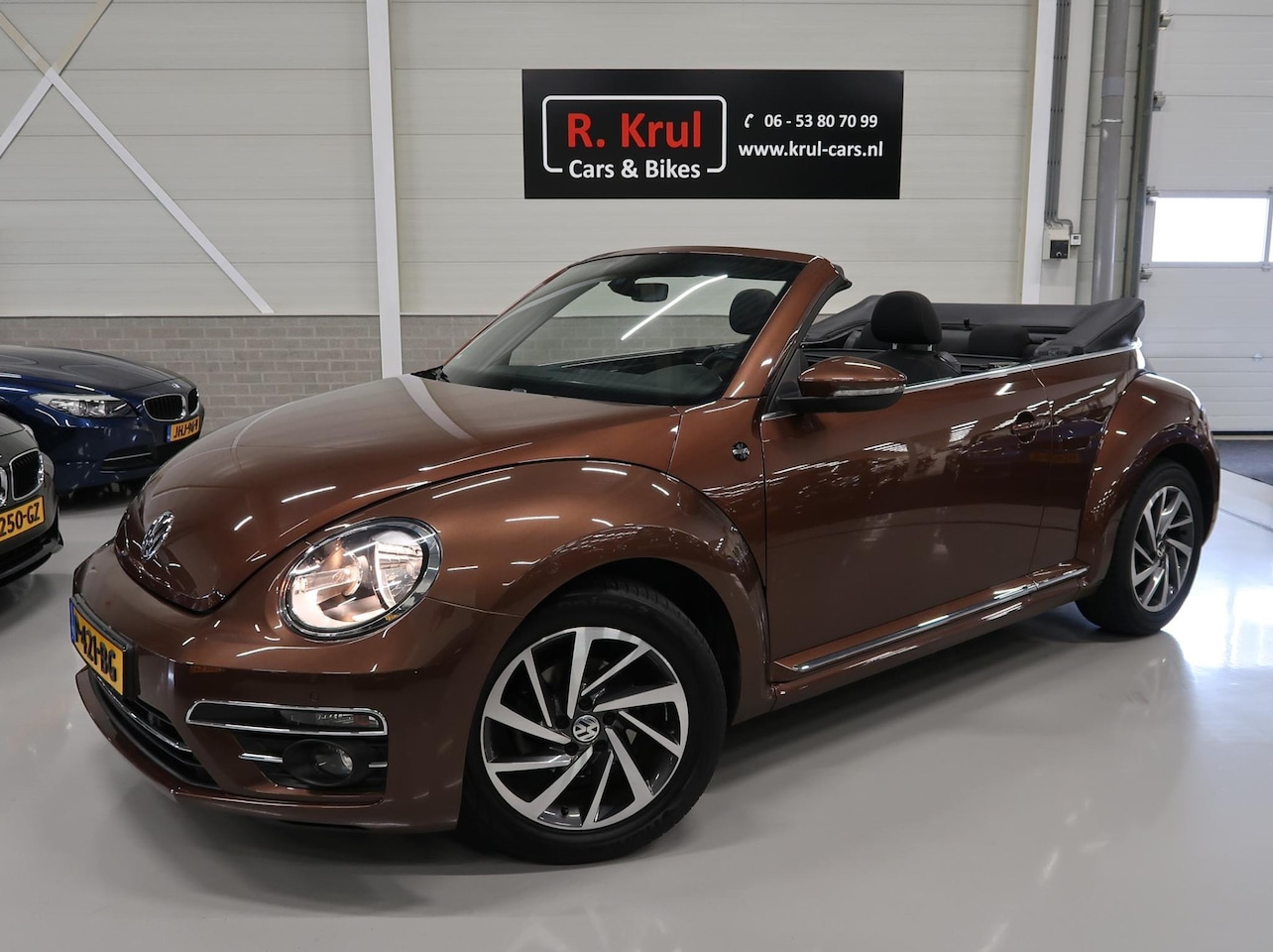 Volkswagen Beetle Cabriolet - 1.2 TSI Sound 2018 Camera Navigatie App Connect Stoelverwarming Airco-ECC Windscherm Boekj - AutoWereld.nl