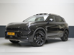 Lynk & Co 01 - 1.5 | Zwart optiek | Panoramadak | Navigatie | Memory | Apple CarPlay