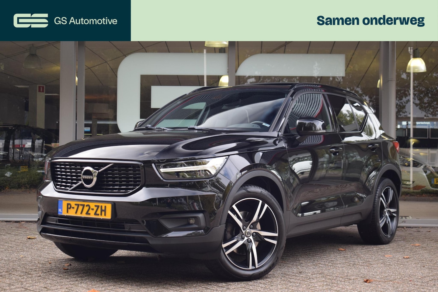 Volvo XC40 - 2.0 T5 AWD R-Design met Pano/Trekh/Harman/Camera - AutoWereld.nl