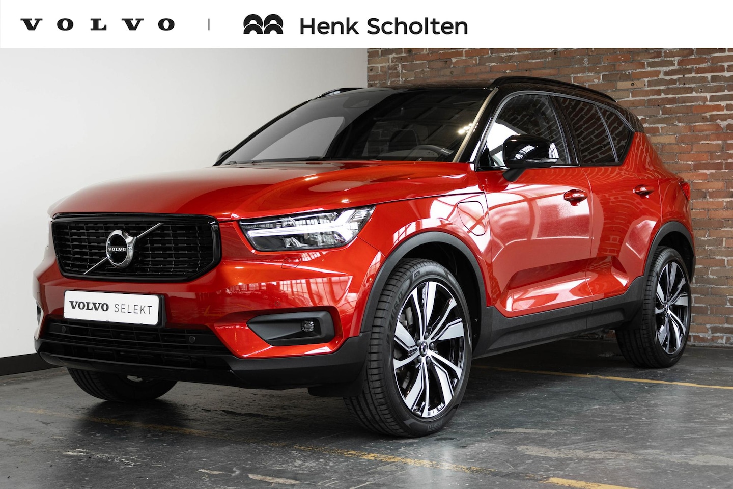 Volvo XC40 - 1.5 T4 Recharge R-Design | Panoramadak | Stoelverwarming | Parkeercamera | Parkeersensoren - AutoWereld.nl