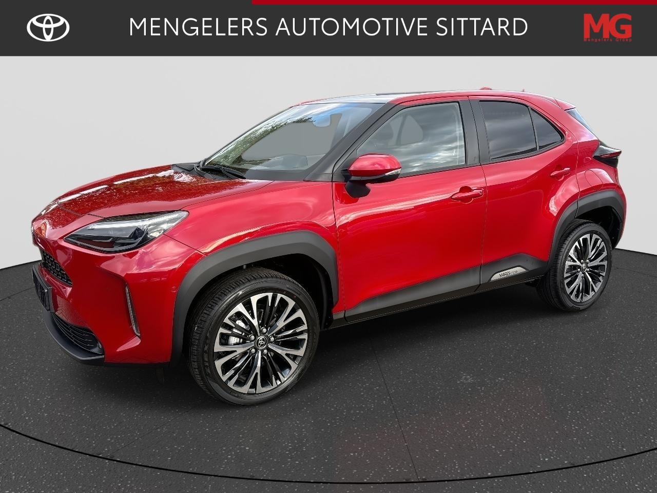 Toyota Yaris Cross - 1.5 Hybrid Executive | Rijklaar | 360 | Blindspot | Panoramadak | Sensoren - AutoWereld.nl