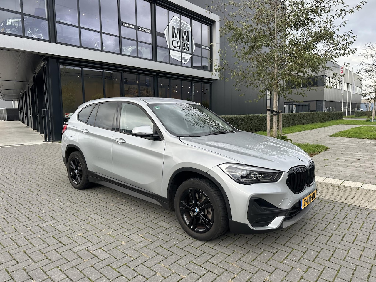 BMW X1 - xDrive25e Exec Carplay, Camera, Trekhaak - AutoWereld.nl