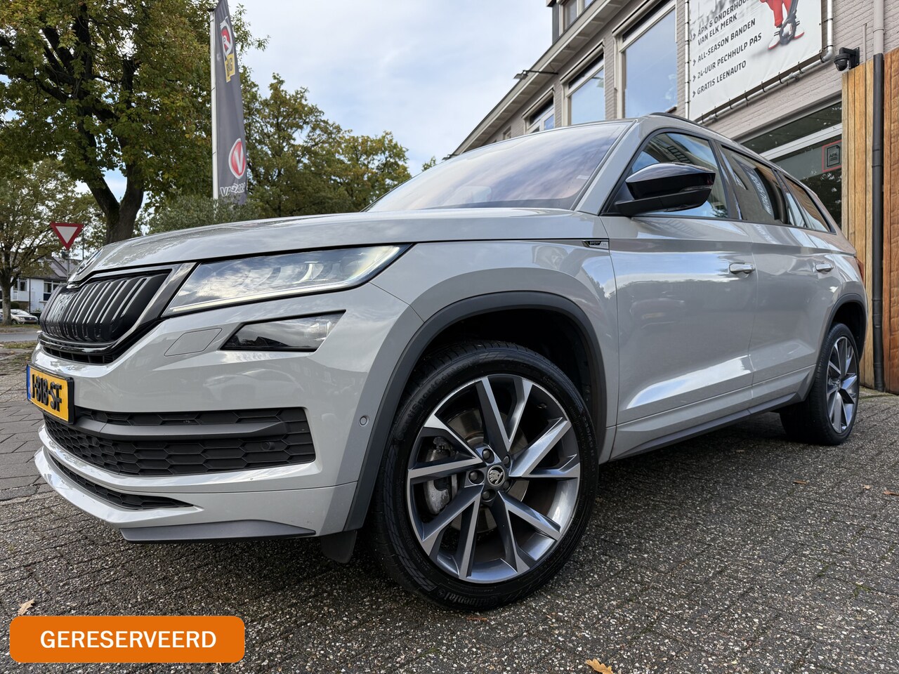Skoda Kodiaq - 2.0 TSi 4x4 Sportline 5P Aut., Trekhaak 2200kg | Pano - AutoWereld.nl