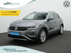 Volkswagen T-Roc - 1.5 TSI 150 pk DSG Life Edition | Achteruitrijcamera | Navigatie | Adaptive Cruise
