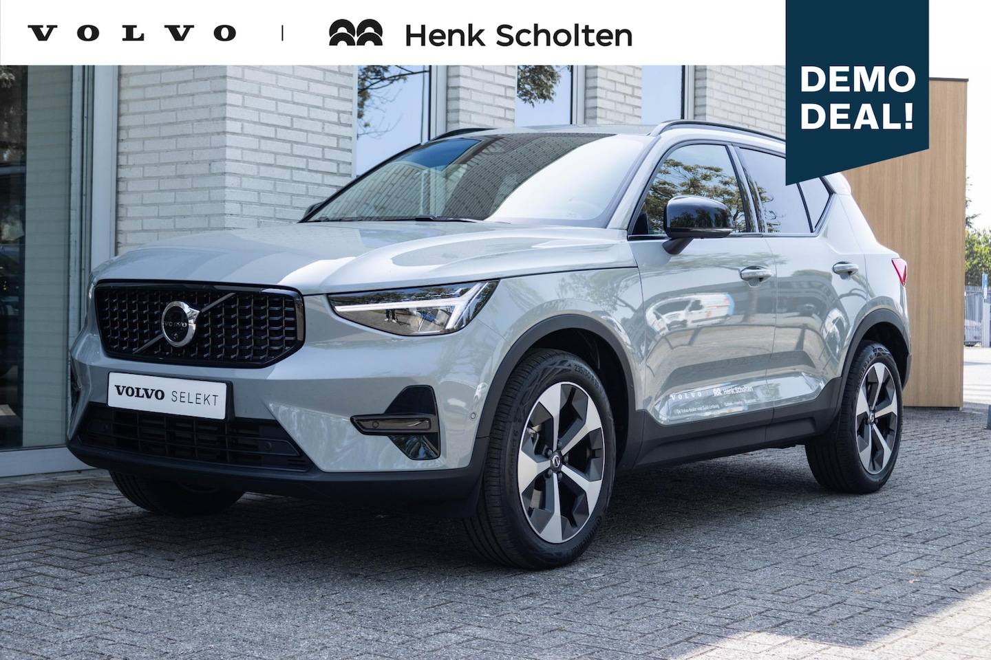 Volvo XC40 - B4 Automaat Plus Dark | Panoramadak | Adaptieve Cruise Control | BlindSpot | Park Assist v - AutoWereld.nl