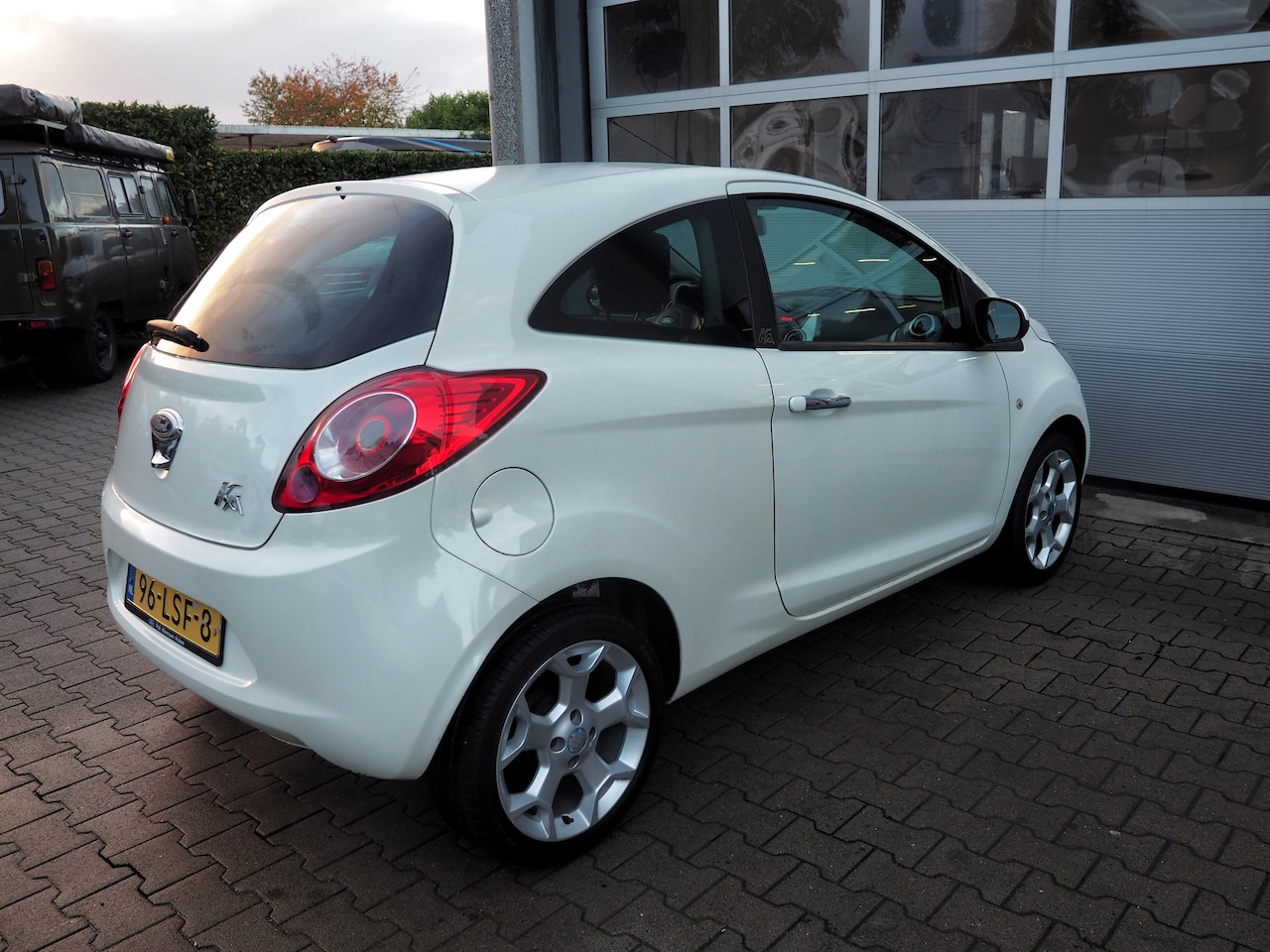 Ford Ka - 1.2 Titanium X AIRCO LM VELGEN ELEK. PAKKET