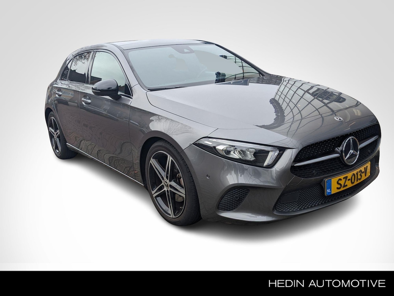 Mercedes-Benz A-klasse - A 200 Automaat Progressive Line | Advantage Pakket | Nightpakket | Panoramadak | LED | Adv - AutoWereld.nl