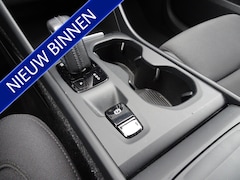 Volvo XC40 - 2.0 T4 Momentum