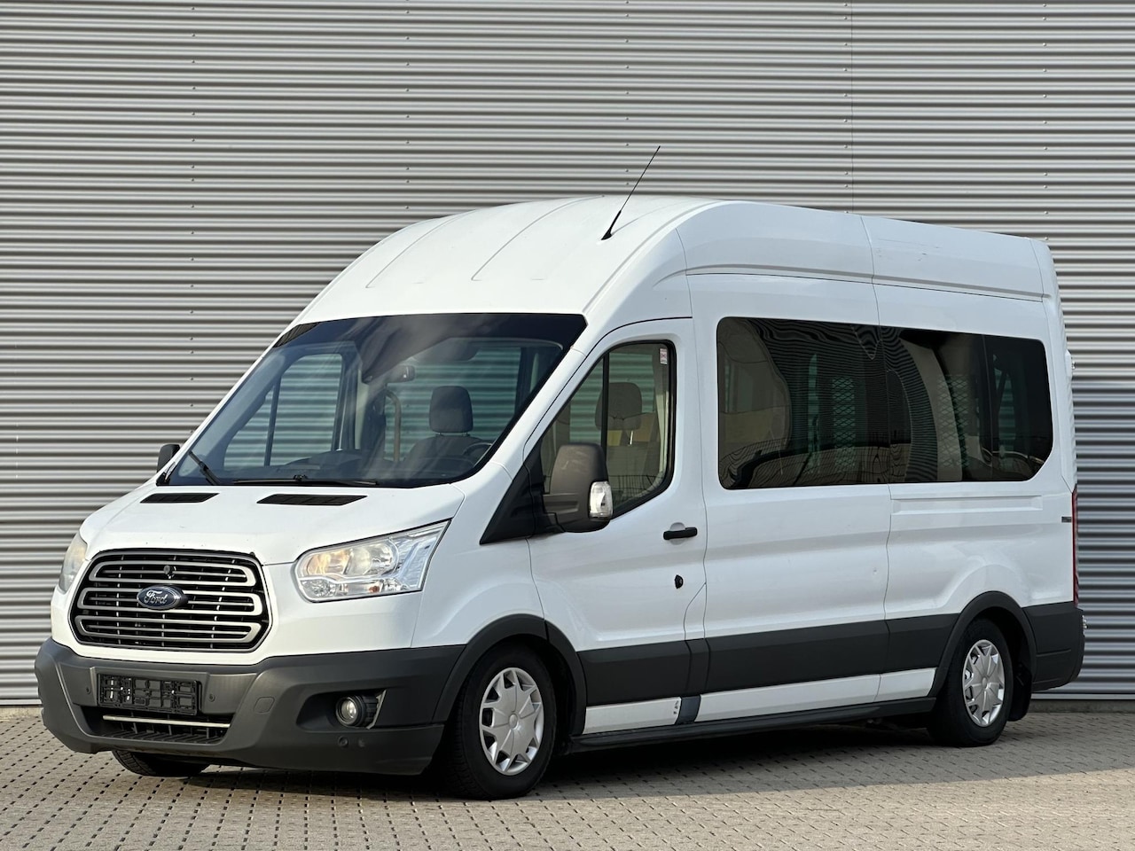 Ford Transit - 350 2.0 TDCI L2H2 Trend Personenbus/rolstoelbus - AutoWereld.nl