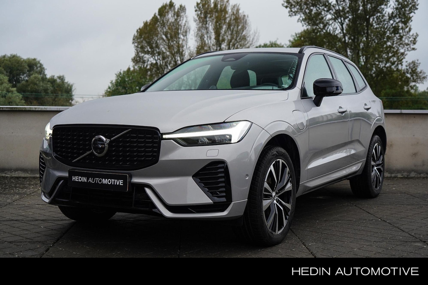 Volvo XC60 - 2.0 T6 Plug-in hybrid AWD Ultimate Dark Bowers & Wilkins | Sportstoelen | Panoramadak | 36 - AutoWereld.nl