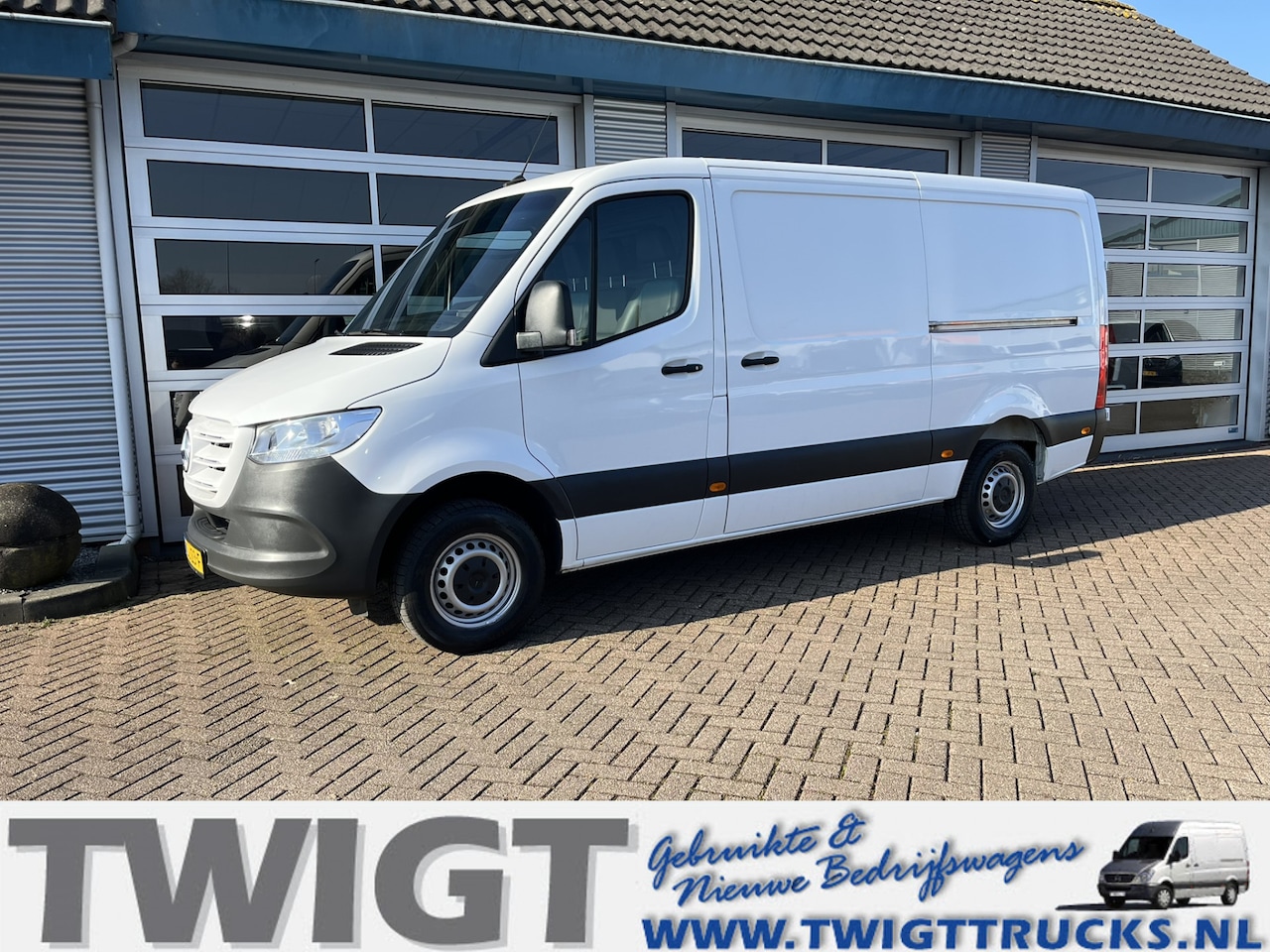 Mercedes-Benz Sprinter - 316 CDI L2H1 EURO VI-D Airco/10"MBUX - AutoWereld.nl