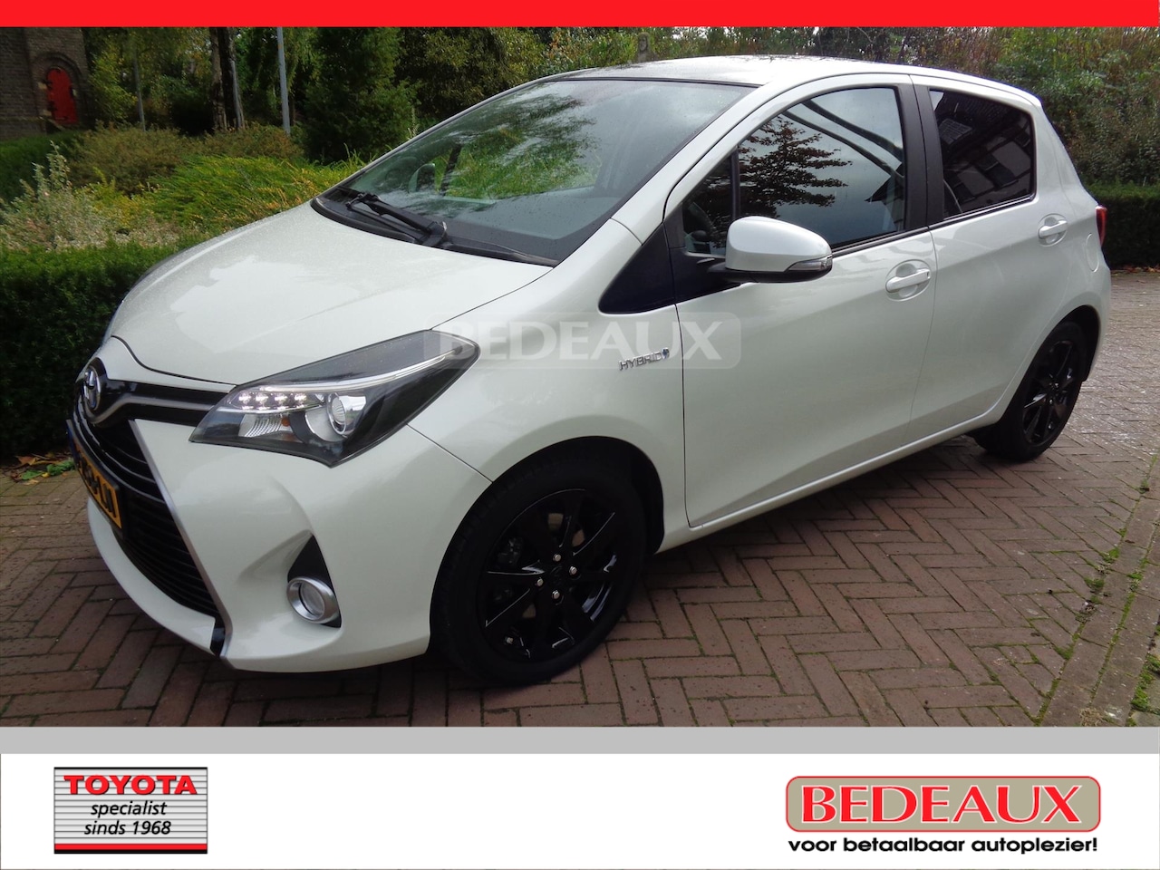 Toyota Yaris - 1.5 Full Hybrid 100pk 5D Aut Dynamic Edition | 12 maanden Bovag garantie ! - AutoWereld.nl