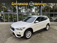 BMW X1 - sDrive18i Centennial Executive | CAMERA | CLIMA | CRUISE | NAVI | PDC | STOELVERW. | TREKH
