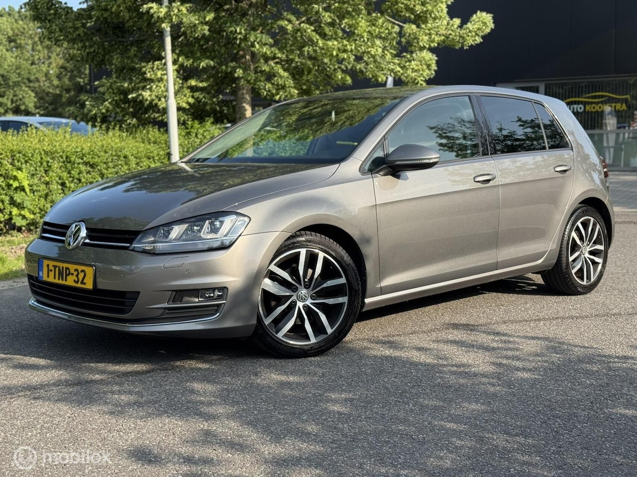 Volkswagen Golf - 1.4 TSI ACT Highline Bluemotion DSG LED - AutoWereld.nl