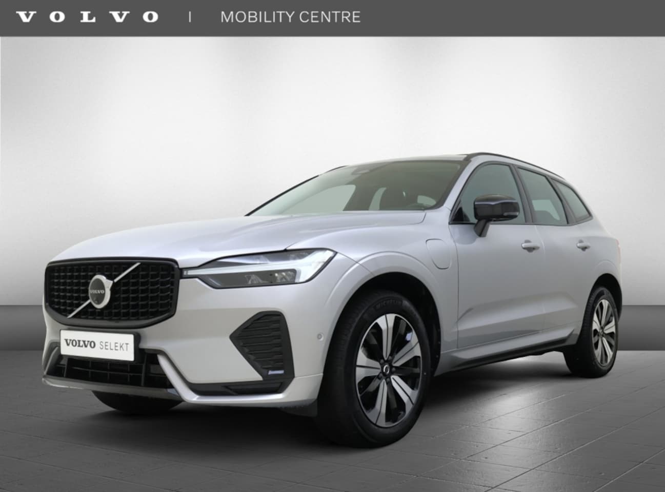 Volvo XC60 - T6 Plus Dark | 360° Camera | Trekhaak | Panorama Dak | - AutoWereld.nl