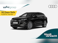 Audi Q6 e-tron - 252 PK Advanced edition | Tech plus | Warmtewerend glas donker tint | Trekhaak, mechanisch