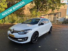 Renault Mégane - 1.2 TCe Bose NETTE AUTO RIJDT EN SCHAKELT GOED
