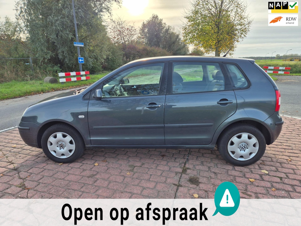 Volkswagen Polo - 1.4-16V Comfortline 1.4-16V Comfortline - AutoWereld.nl