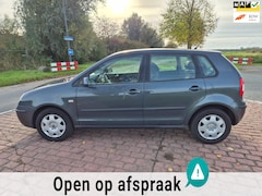 Volkswagen Polo - 1.4-16V Comfortline